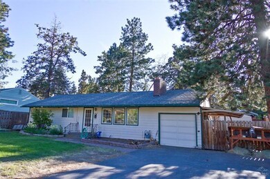 823 NE 10th St, Bend, OR 97701 - photo 2