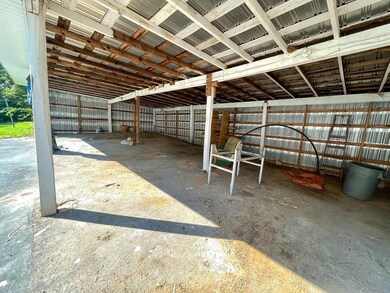 8335 Chatham Rd, Martinsville, VA 24112 - photo 5