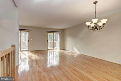 7341 Eden Brook Dr, Columbia, MD 21046 - photo 3