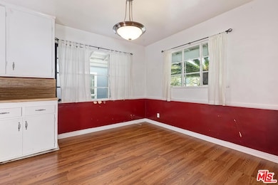 408 S Sparks St, Burbank, CA 91506 - photo 5