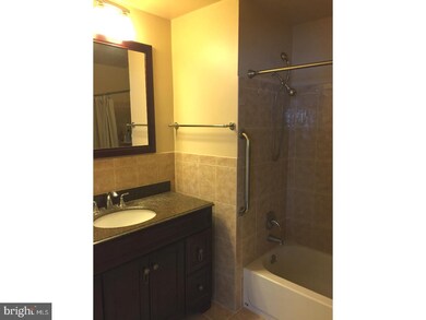 556 General Patterson Dr, Glenside, PA 19038 - photo 5