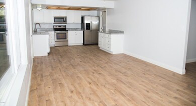 Living Room/Kitchen