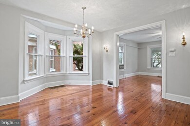 521 E Montgomery Ave, North Wales, PA 19454 - photo 2