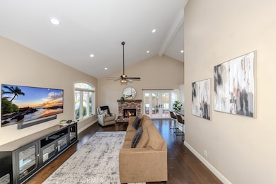 19542 Drybrook Ln, Huntington Beach, CA 92646 - photo 5