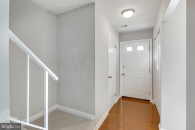 1979 Mayflower Dr, Woodbridge, VA 22192 - photo 4