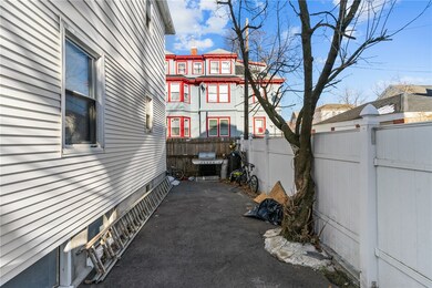 84 Laura St, Providence, RI 02907 - photo 4