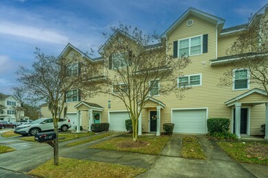 4418PerrineSt003