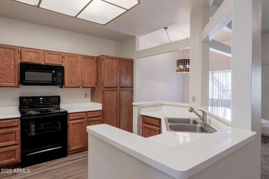 316 Kitchen 1
