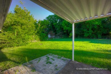 313 Chestnut Dr, Shelbyville, TN 37160 - photo 5