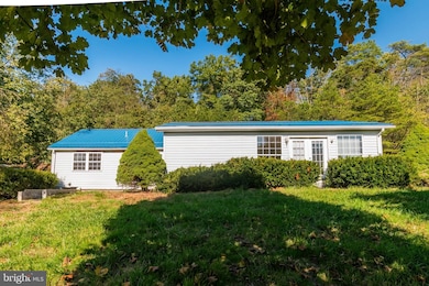 13359 Millstone Cir, Hancock, MD 21750 - photo 6