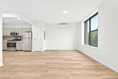 1723 Lacombe Ave unit 1A, Bronx, NY 10473 - photo 7