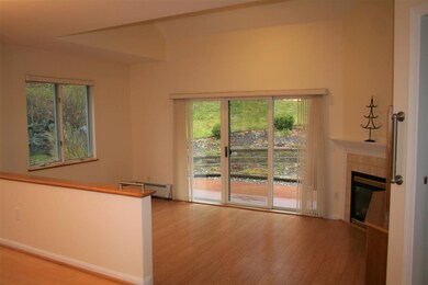 5 Magnolia Cir, White River Junction, VT 05001 - photo 6