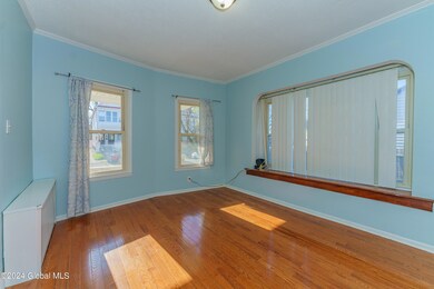 2 Livingroom 1
