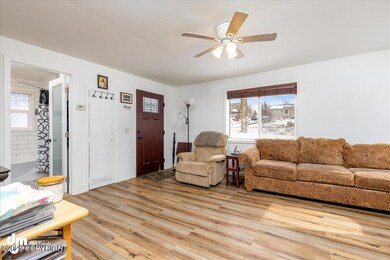 04-Living Room 20230415-DW-6581-Edit