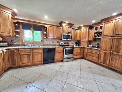 15 Pineview Estates, West Newton, PA 15089 - photo 7