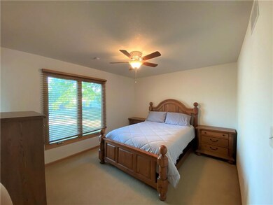 453 E Hillside Ave, Des Moines, IA 50315 - photo 4