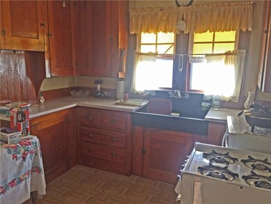 28 Mildred St, South Portland, ME 04106 - photo 4