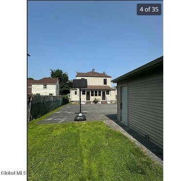 4 Rear side of garage