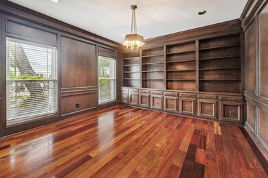 620 Stoneleigh Dr, Houston, TX 77079 - photo 5