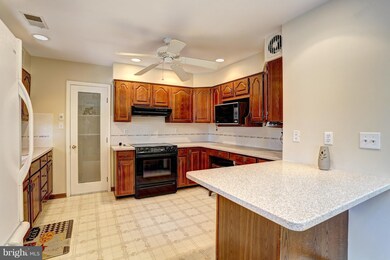 6201 Columbian Way, Bowie, MD 20715 - photo 7