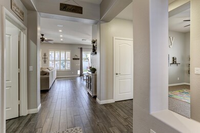 3117 E Cullumber St-6
