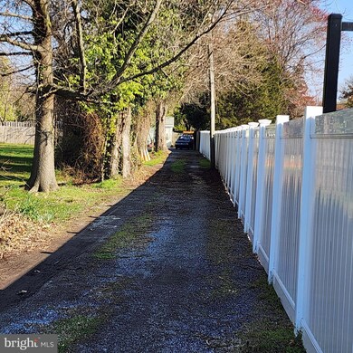 5508 Walker Mill Rd, Capitol Heights, MD 20743 - photo 4