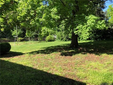 521 Salisbury Rd, Statesville, NC 28677 - photo 3