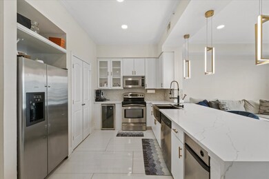 Renaissance On Turtle Creek unit 1640, Dallas, TX 75219 - photo 2