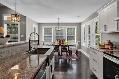 5013 NW Derby Dr, Topeka, KS 66618 - photo 4