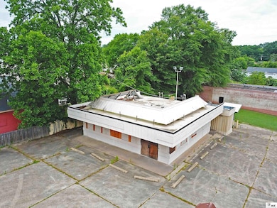 204 W Madison Ave, Bastrop, LA 71220 - photo 3