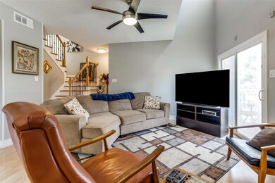 6208 Oram St unit 16, Dallas, TX 75214 - photo 3