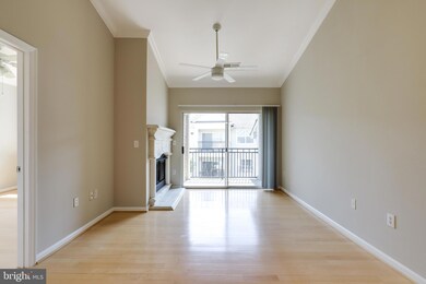 12909 Centre Park Cir unit 406, Oak Hill, VA 20171 - photo 4