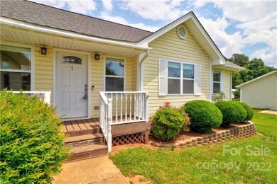 105 Hampton Glen Dr, Statesville, NC 28625 - photo 4