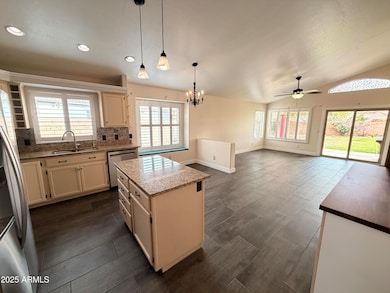 8461 W Audrey Ln, Peoria, AZ 85382 - photo 7