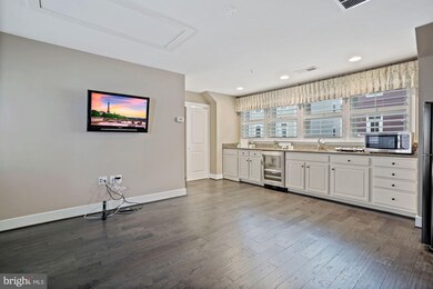 717 Mckenzie Ave, Alexandria, VA 22301 - photo 5