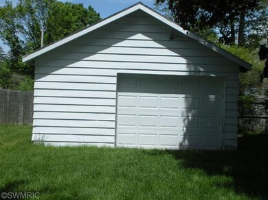 411 N Main St, Wayland, MI 49348 - photo 2