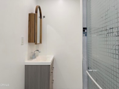 1827 Santa Ynez St unit C, Los Angeles, CA 90026 - photo 4