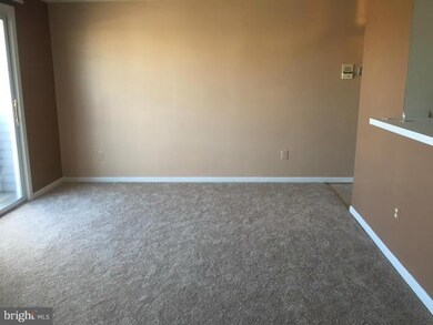 17060 Capri Ln unit D, Dumfries, VA 22026 - photo 6