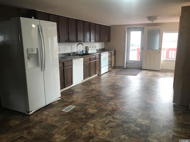 7 Darnall Rd, Riverton, WY 82501 - photo 3