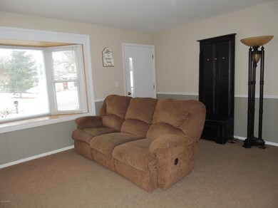 362 Netherfield St NW, Comstock Park, MI 49321 - photo 4