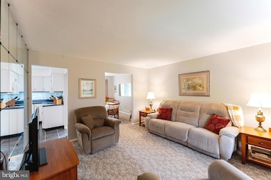 1036 Edgewood Dr, Pottstown, PA 19464 - photo 4