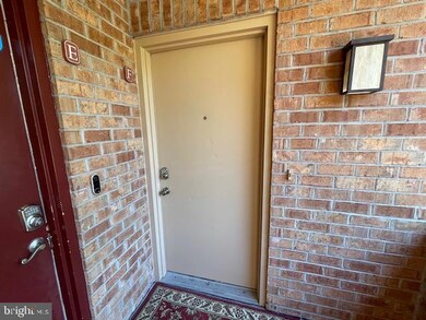 7601 Weather Worn Way unit F, Columbia, MD 21046 - photo 3