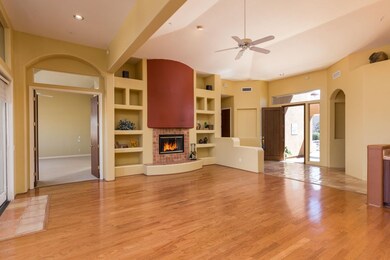 003_Living Room)