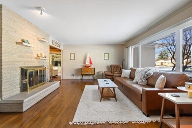 3804 Mountview Road-4.jpg-SMALL