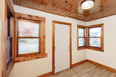 212 Pine St, Milo, IA 50166 - photo 2