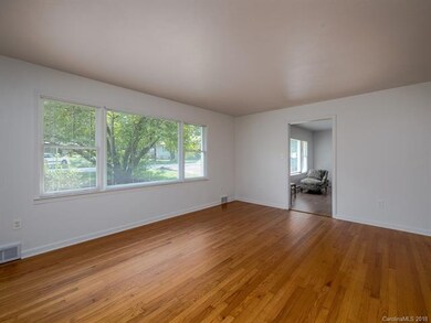 545 Caribou Rd, Asheville, NC 28803 - photo 2