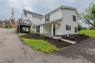 205 S Key St, Pilot Mountain, NC 27041 - photo 4