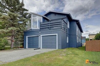 Upper/Owners Unit With 2 Car Garage