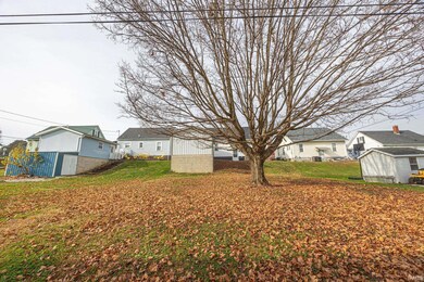 2916 Brosmer St, Jasper, IN 47546 - photo 5