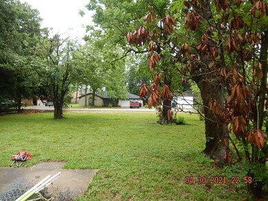 218 Betral St, Houston, TX 77022 - photo 7